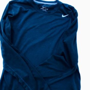 Men’s Nike dry fit long sleeve shirt